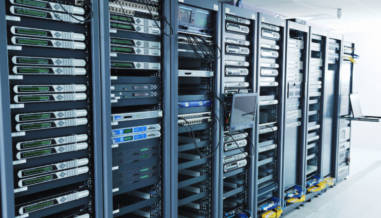 What Is a Server? Beginner-Friendly Explanation for Non-Technical Readers